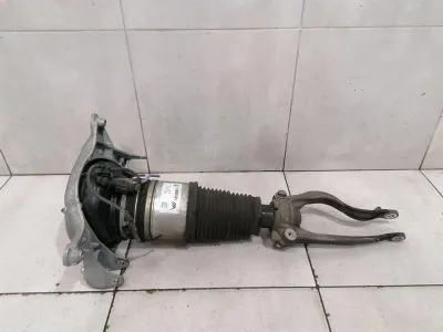Porsche Macan 95B Airmatic Shock Absorber Front 95B616039R Передний амортизатор
