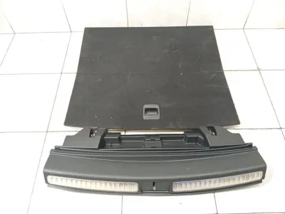 Porsche Macan 95B Капак на багажника 95B861531 Стелка за багажник