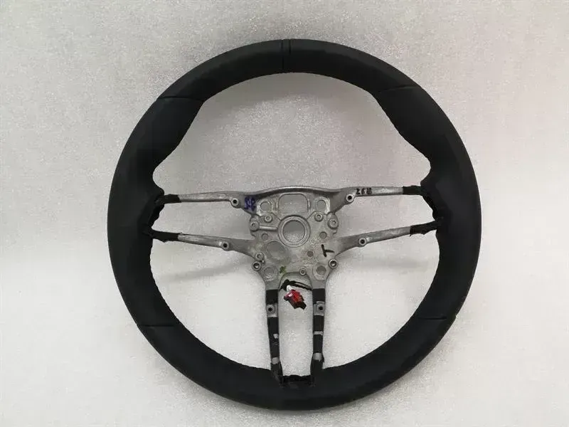 Porsche 911 (991) Porsche 911 992 Sport Steering Wheel 992419091CB Steering Wheel HEATED 992 911 GT 36 CM Body type: Coupe
Fuel: Petrol