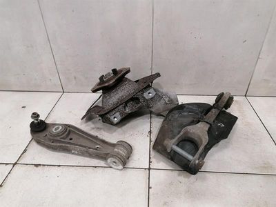 Porsche Cayman 718 kreisā priekšējā rumba 99134115705 riteņa gultņa korpuss priekšējais kreisais
