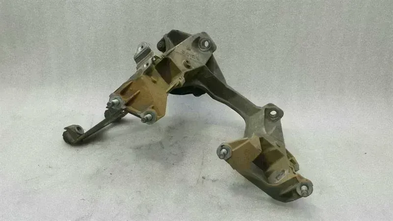 Porsche Boxster (987) Beam / Subframe Rear Porsche Boxster 987 right subframe rear 9873311...