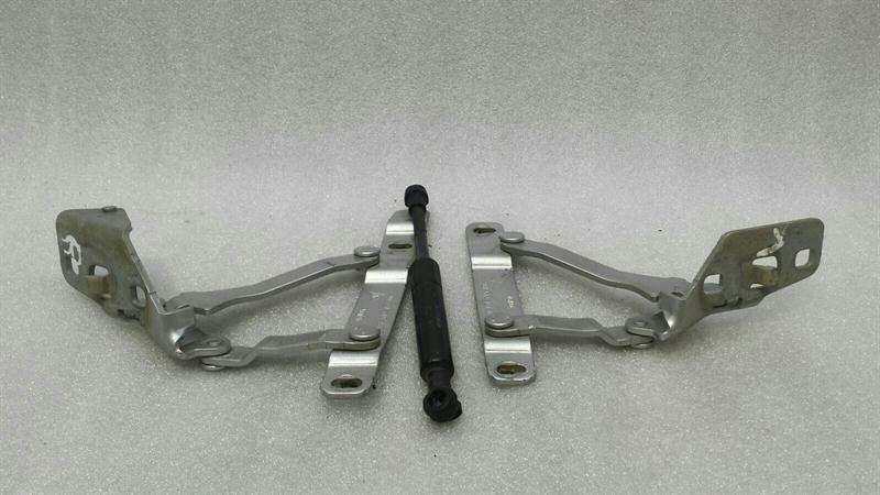 Porsche Boxster (987) Porsche Boxster 987 Boat Hinge 98751215100 Tailgate Hinge Set