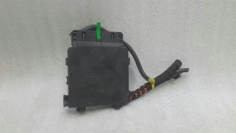 Porsche Boxster 987 Fuse Box 99761030100 Fuse Box