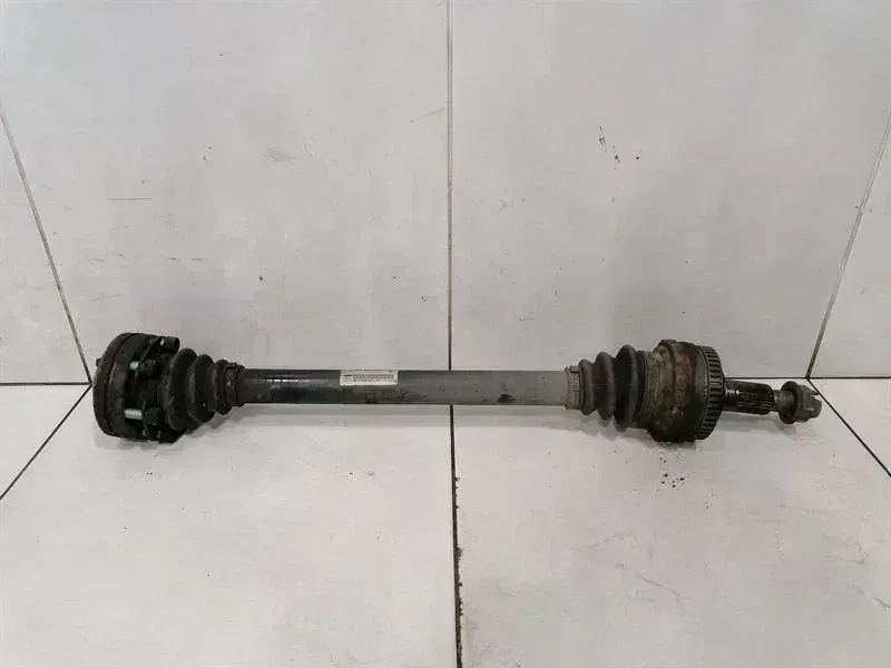 Porsche Boxster (986) Porsche Boxster 986 Left Rear Drive Shaft 98633202409 Drive Shaft Rear Left Body type: Convertible
Fuel: Petrol