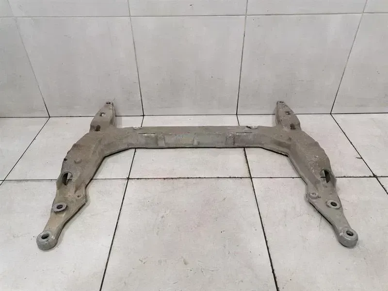 Porsche Boxster (986) Porsche Boxster 986 Beam Subframe Front 99634108114 Front Axle Beam Body type: Convertible
Fuel: Petrol