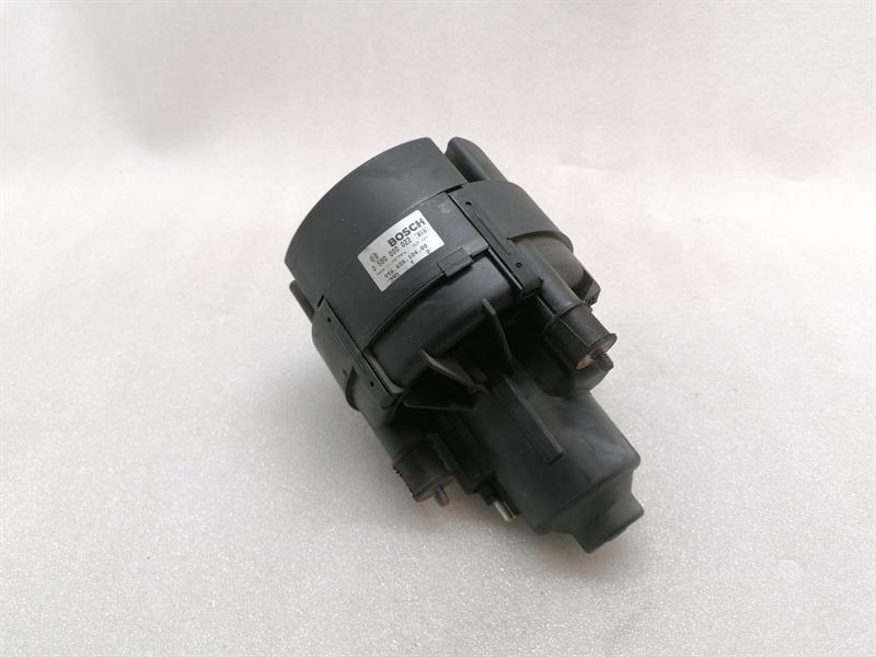 Porsche 911 (996) Porsche Boxster 986 996 Secondary Air Pump 99660510400 Air Pump Body type: Convertible
Fuel: Petrol