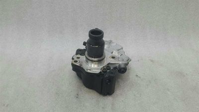 Mercedes C W205 Горивна помпа Механична A6510703301 Горивна помпа OM651
