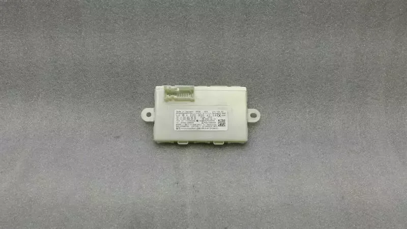 Mercedes C Class W205 Electronic Module A2229004213 ECU Keyless Go Kessy