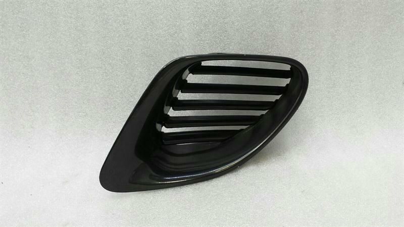 Porsche Boxster 986 rear left grille 98650456200 air duct rear left