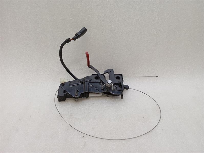 Porsche Boxster (981) замок капота Porsche Boxster 718 Bonnet Lock 99151105305 Hoo...