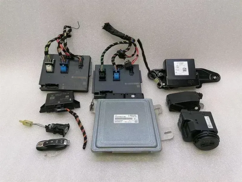 Porsche Boxster (981) Engine ECU Porsche Boxster 718 Engine ECU 982907309D 2.5 T...