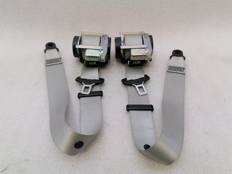 Porsche Boxster (981) Front seatbelt Porsche Boxster 718 seat belt 98180303303 silve...