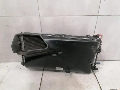 Porsche Boxster 718 ūdens radiators 982121251A ūdens dzesētāja radiators