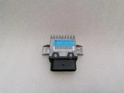 Porsche Boxster 718 elektroniskais modulis 99161802502 degvielas sūkņa vadības bloks