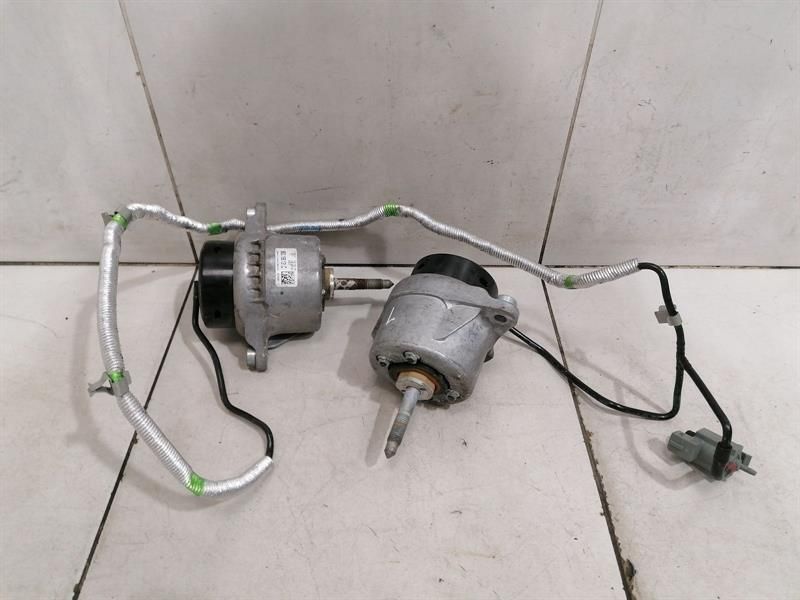 Porsche Boxster 718 engine mount 982199131C engine mount