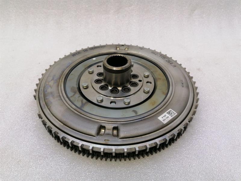 Porsche Boxster (981) vauhtipyörä Porsche Boxster 718 Flywheel 982105264A flywhee...