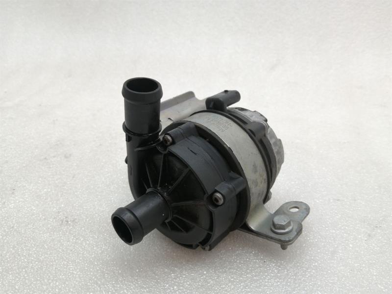 Porsche Boxster (981) Lisä- jäähdytyspumppu (turbo) Porsche Boxster 718 Additional Cooling Pump 04L...