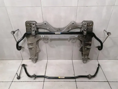 Porsche Boxster 718 Belka pomocnicza przednia 99134108116 Wspornik osi przedniej 981