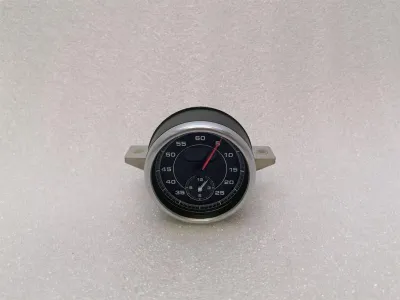 Часы Porsche Cayman 718 982919203DD CLOCK Аналоговый хронограф
