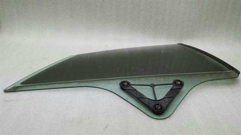 Mercedes-Benz C (W204) Right Rear 1/4 Glass Mercedes E Class W207 Right Rear 1/4 Glass A207...