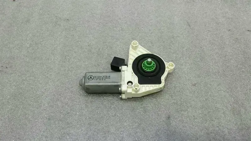 Mercedes-Benz C (W204) Door Window Motor Mercedes E Class W207 Door Window Motor RLH A20...