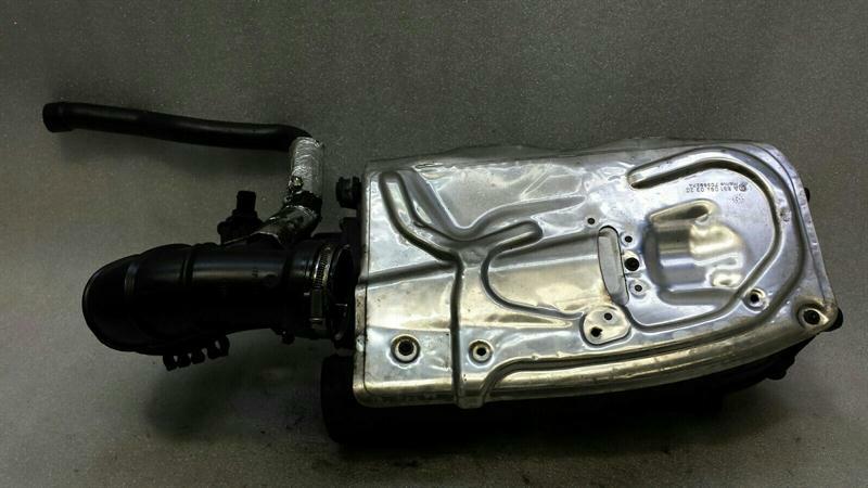 Mercedes-Benz C (W204) Airbox Mercedes E Class W207 E250 Airbox A6510901101 A...