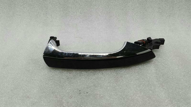 Mercedes-Benz C (W204) Door handle Mercedes E Class W212 Right Door Handle A204760...