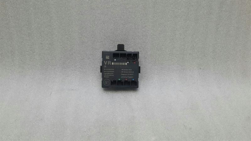 Mercedes E Class W212 Right Door Module A2129004502 Door Control Unit Front Right