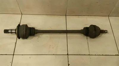 Arbre de transmission arrière gauche Mercedes C W205 A2053500509 Arbre de transmission arrière gauche