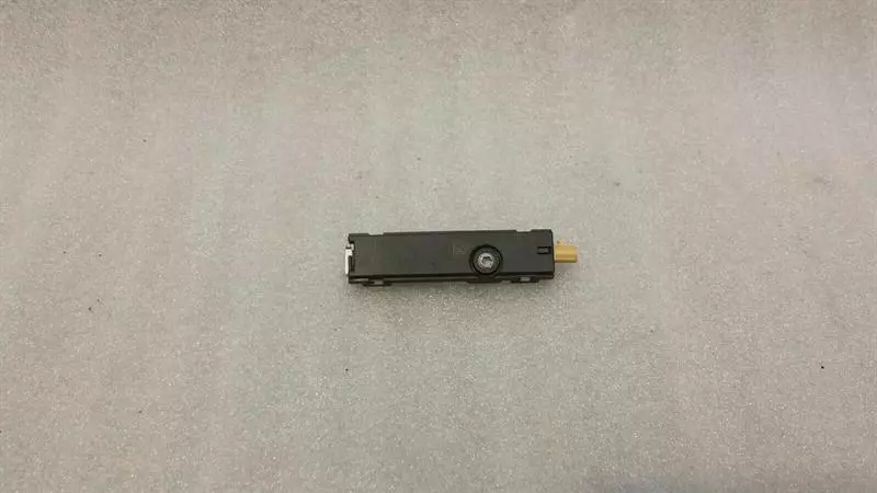 Mercedes-Benz SLK (R172) Mercedes SLK R172 Aerial / Antenna A2319058100 Antenna Body type: Convertible
Fuel: Diesel