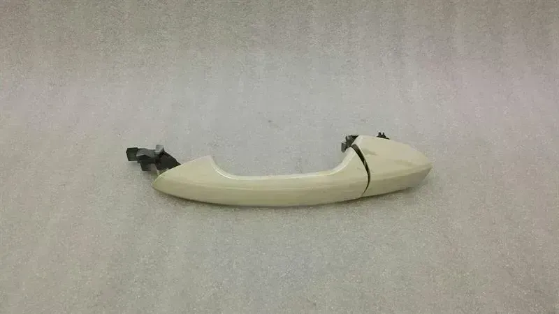 Mercedes-Benz SLK (R172) Mercedes SLK R172 left door handle A2047600170 door handle left Body type: Convertible
Fuel: Diesel