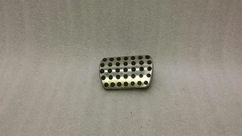 Mercedes-Benz SLK (R172) Mercedes SLK R172 Brake Pedal Cover A1702900182 Brake Pedal Cover AMG Body type: Convertible
Fuel: Diesel