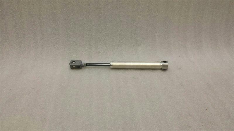 Mercedes-Benz SLK (R172) Mercedes SLK R172 hydraulic cylinder A1728000072 hydraulic cylinder damper Body type: Convertible
Fuel: Diesel