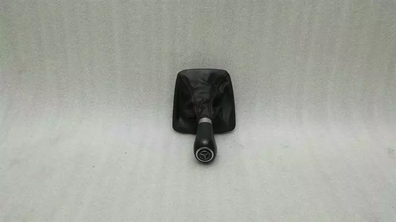 Mercedes-Benz SLK (R172) Mercedes SLK R172 Gear Knob A1722673410 Shift Button AMG Pack Automatic Body type: Convertible
Fuel: Diesel