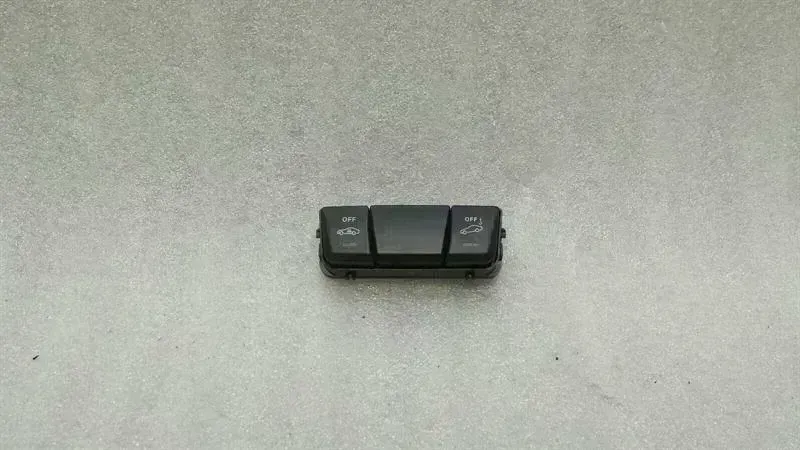 Mercedes-Benz SLK (R172) Mercedes SLK R172 alarm switch A1728208710 alarm switch emergency call switch Body type: Convertible
Fuel: Diesel