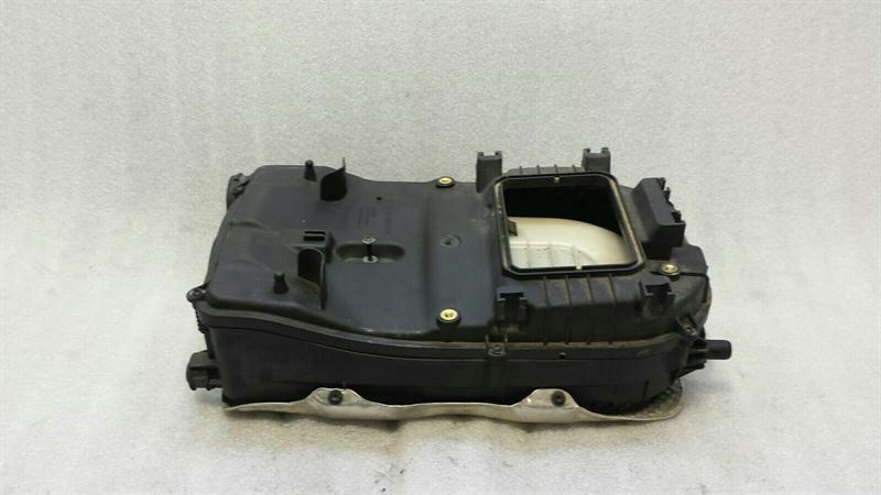 Mercedes-Benz SLK (R172) Airbox Mercedes SLK R172 Airbox A6510901701 Air Filter...