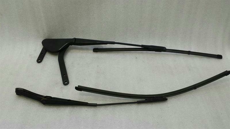 Mercedes-Benz SLK (R172) Wiper arm Mercedes SLK R172 RHD Wiper Arm A1718200944 Rig...