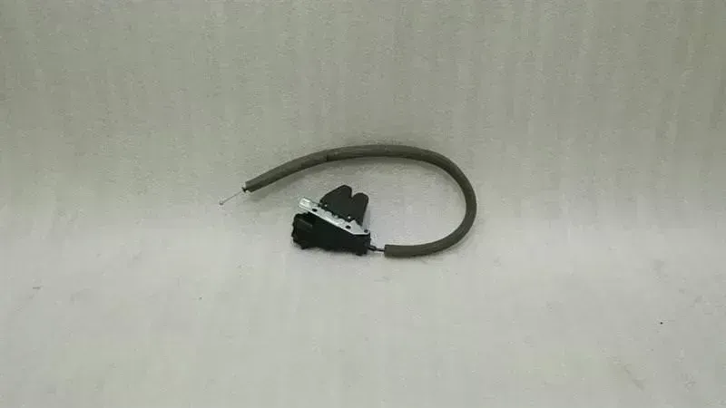 Mercedes-Benz SLK (R172) Mercedes SLK R172 Boot Lock A2047500185 Tailgate Lock Body type: Convertible
Fuel: Diesel