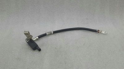 Mercedes C W205 akumulatora kabelis A0009056507 akumulatora vadu instalācija