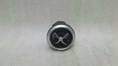Mercedes A-Klasse W176 Mittellüftungsgitter A1768300354 Lüftungsgitter Lüftungsgitter