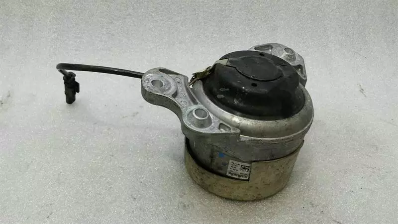 Mercedes-Benz GLC (X254)  2022-... Mercedes GLC X253 Left Engine Mount A2532400700 Engine Mount Left Active