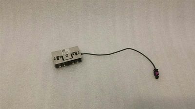Mercedes A Klasa W176 Antena / Wzmacniacz antenowy A1569057900