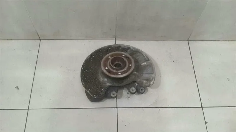 Mercedes ML W166 Right Rear Hub A1663500508 Wheel Bearing Housing Rear Right OM651