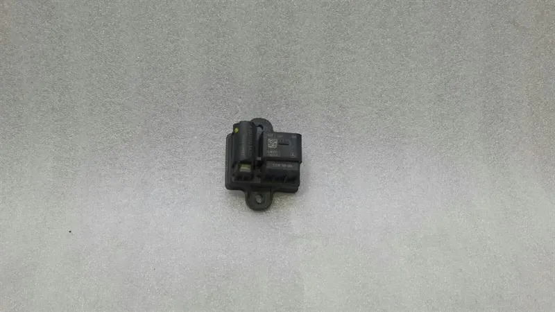 Mercedes ML W166 Glow Plug Relay (Diesel) A6519005602 Glow Control Unit OM651