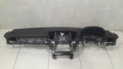 Mercedes ML W166 RHD Armaturenbrett A1666800787 Rechtslenker