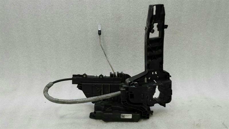 Mercedes-Benz V / Vito / EQV (W447) 2014-... Mercedes V-class W447 FLH door lock A4477200435 door lock RIGHT HANDLE RHD