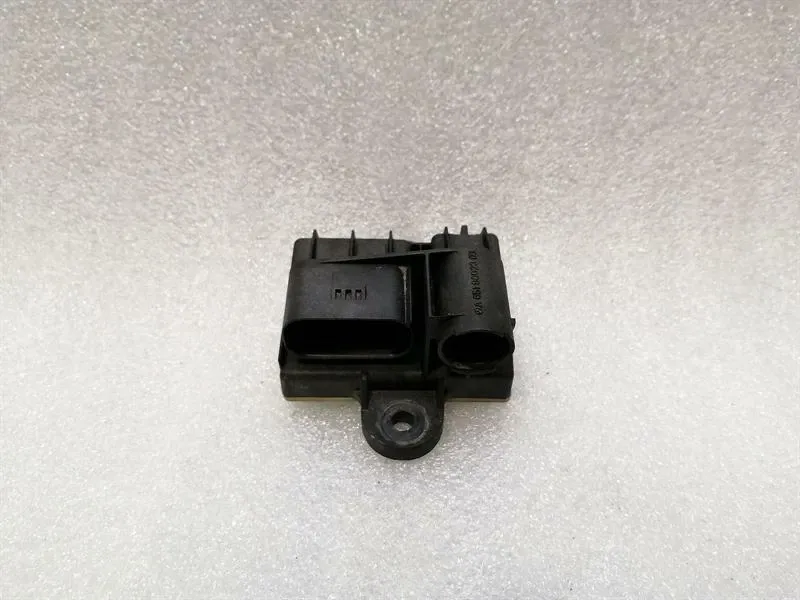 Mercedes V-Class W447 Glow Plug Relay (Diesel) A6519002303 Glow Control Unit