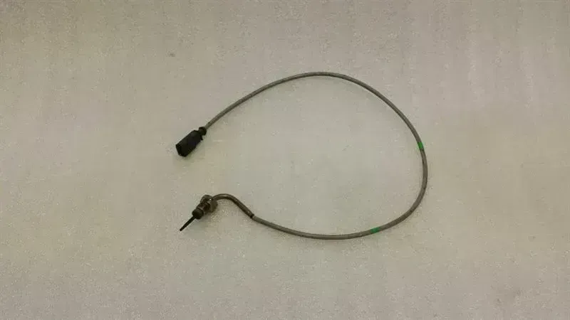 Audi A3 (8V) Audi A3 8V facelift Lambda Sensor 04L906088BL HO2S Temperature Body type: Hatchback
Fuel: Diesel
