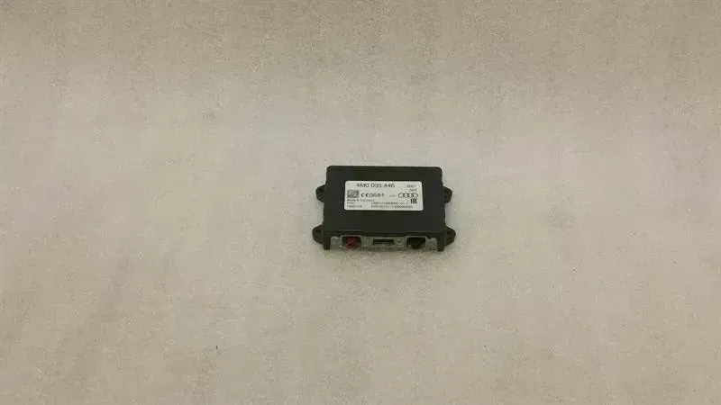 Audi A3 (8Y)  2020-... Audi A3 8V Facelift Communication Module 4M0035446 Communication Amplifier