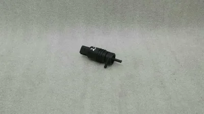 BMW 5-serie F10 528i Spolarvätskepump 6934160 Spolvattenpump
